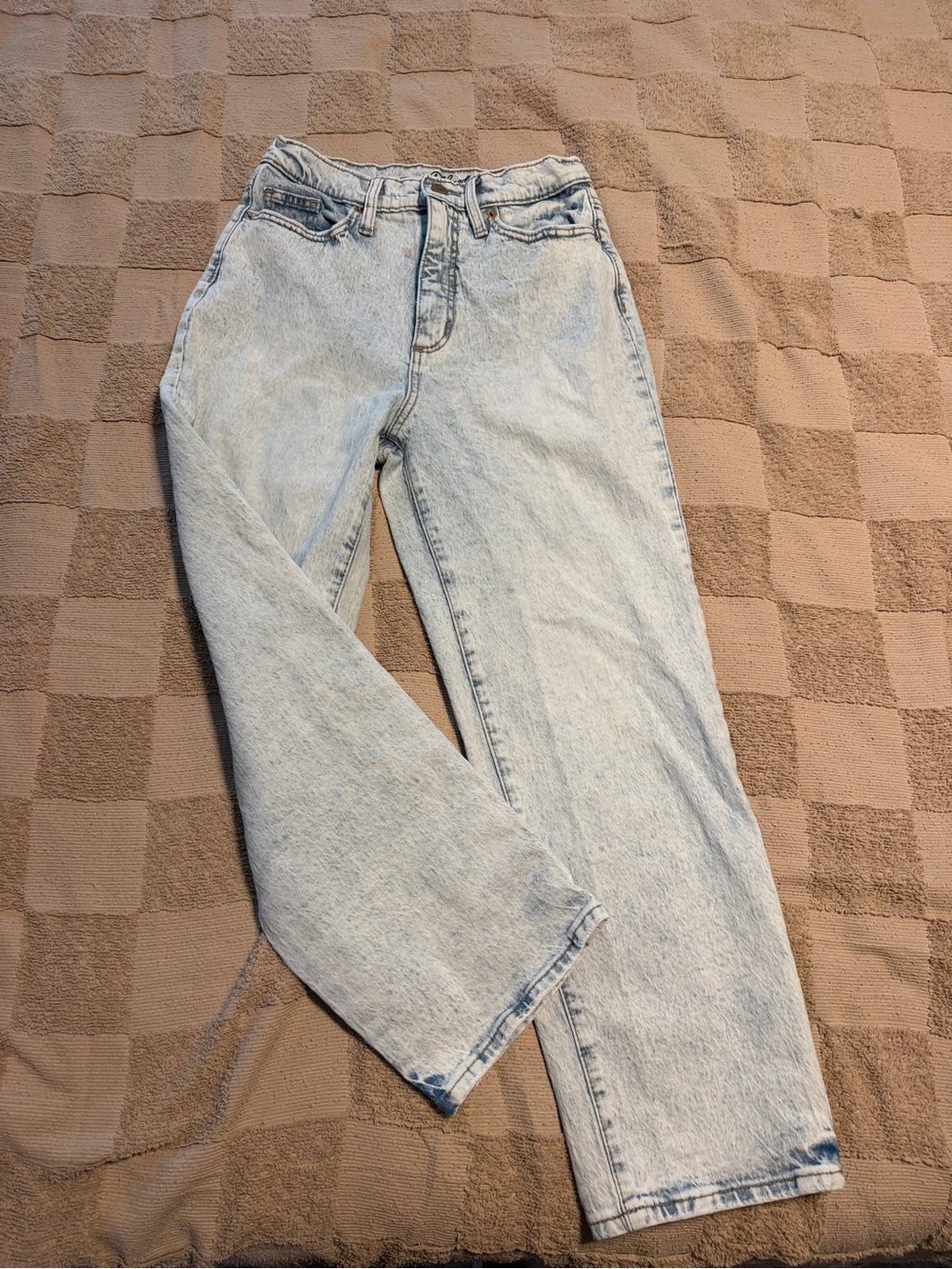 Universal Thread Light Blue Straight Leg Jeans